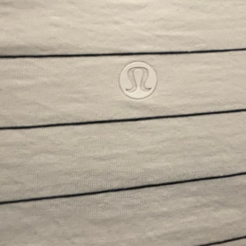 Lululemon quarter sleeve T-shirt - Picture 3 of 3